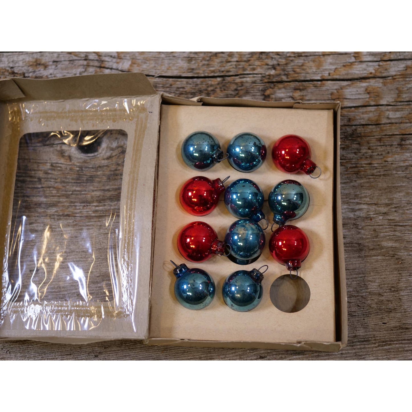 Vintage Christmas Tree Ornaments - Shiny Brite Christmas Balls