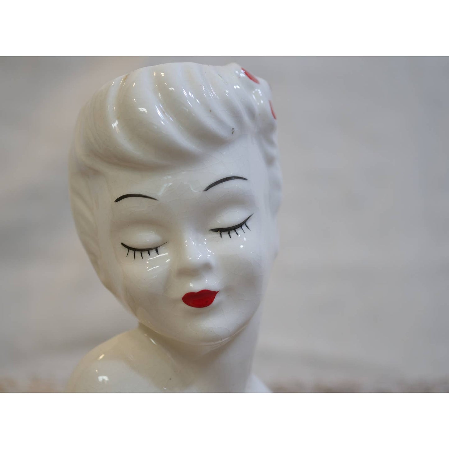 Vintage Glamour Girl Head Vase 1950’s Lady Head Rockabilly White and Red